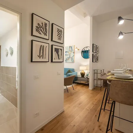 Via Dei Pepi 3 - Charming - Chic Retreat A Few Steps From Santa Croce Square *
