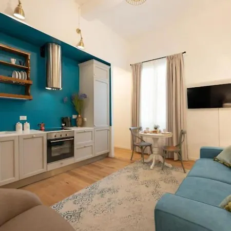 Via Dei Pepi 3 - Charming - Chic Retreat A Few Steps From Santa Croce Square * Firenze