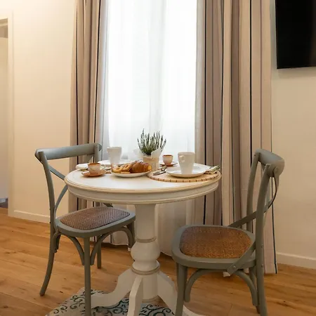 Via Dei Pepi 3 - Charming - Chic Retreat A Few Steps From Santa Croce Square Apartmán *