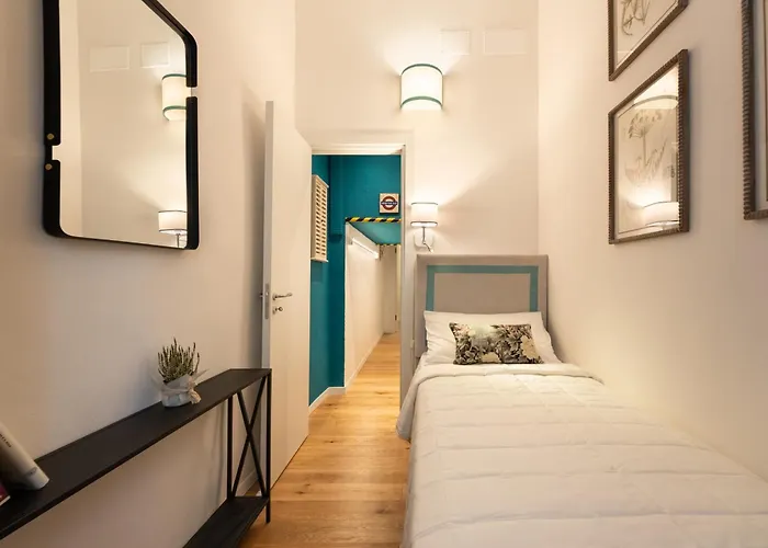 Via Dei Pepi 3 - Charming - Chic Retreat A Few Steps From Santa Croce Square 아파트 피렌체