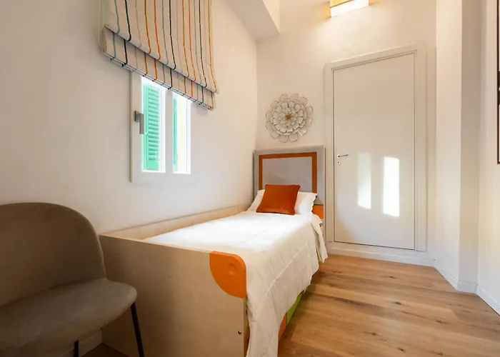 Via Dei Pepi 3 - Charming - Chic Retreat A Few Steps From Santa Croce Square 아파트 *