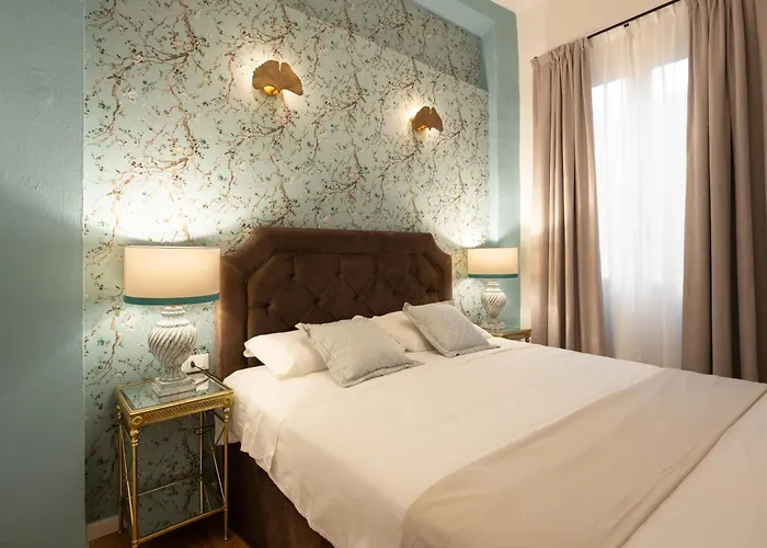 Via Dei Pepi 3 - Charming - Chic Retreat A Few Steps From Santa Croce Square 아파트 피렌체
